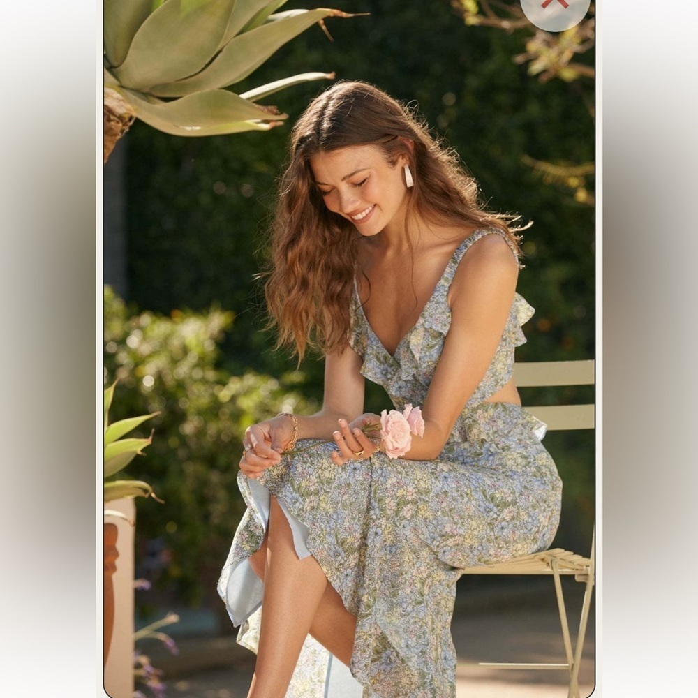 ASTR wildflower ruffle dress - Picture 4 of 11